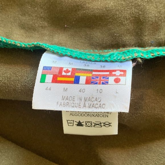 Spider brand . Size M Woman Green sport jacket .Unique style for you . - Picture 4 of 7